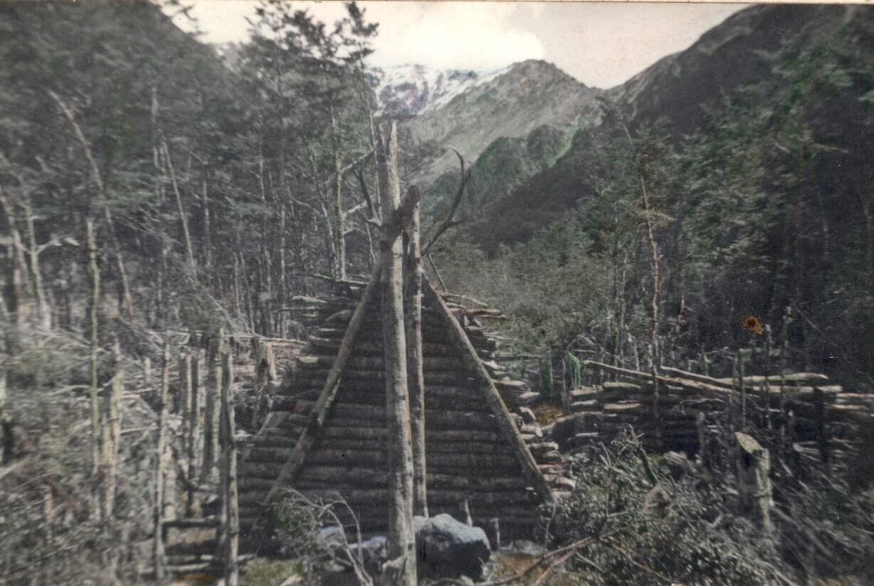 Log Hut Construction